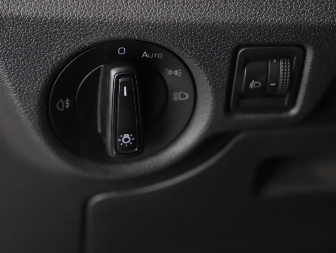 Skoda Kamiq 1.0 TSI Ambition | Bild 9 von 23