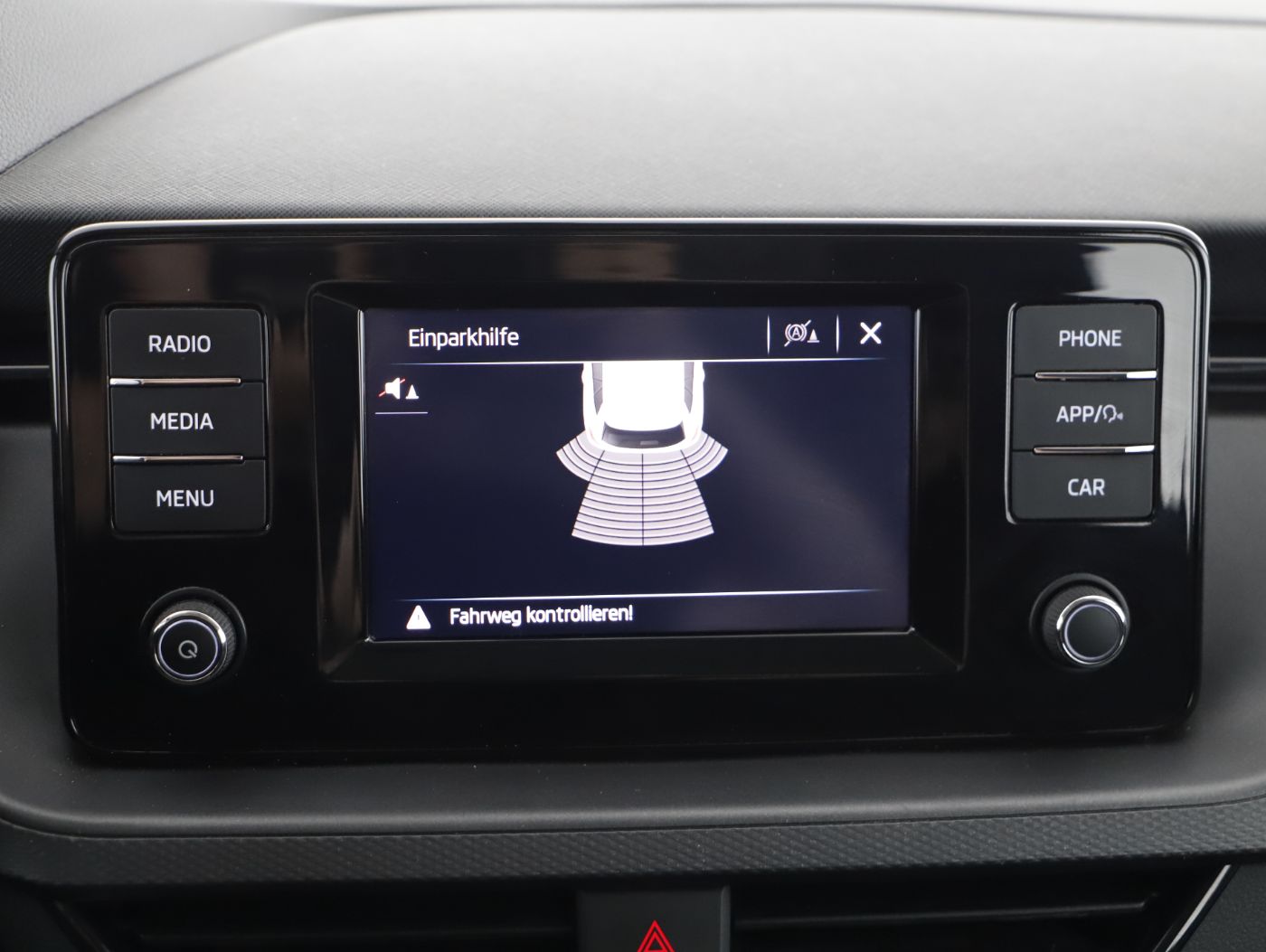 Skoda Kamiq 1.0 TSI Ambition | Bild 18 von 23