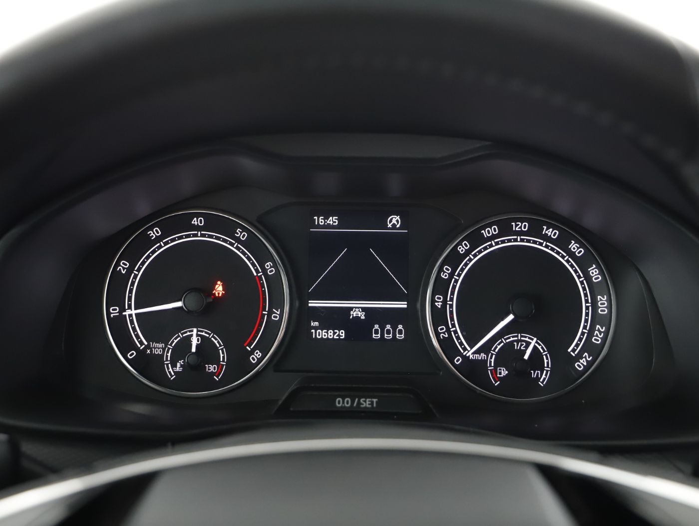 Skoda Kamiq 1.0 TSI Ambition | Bild 15 von 23