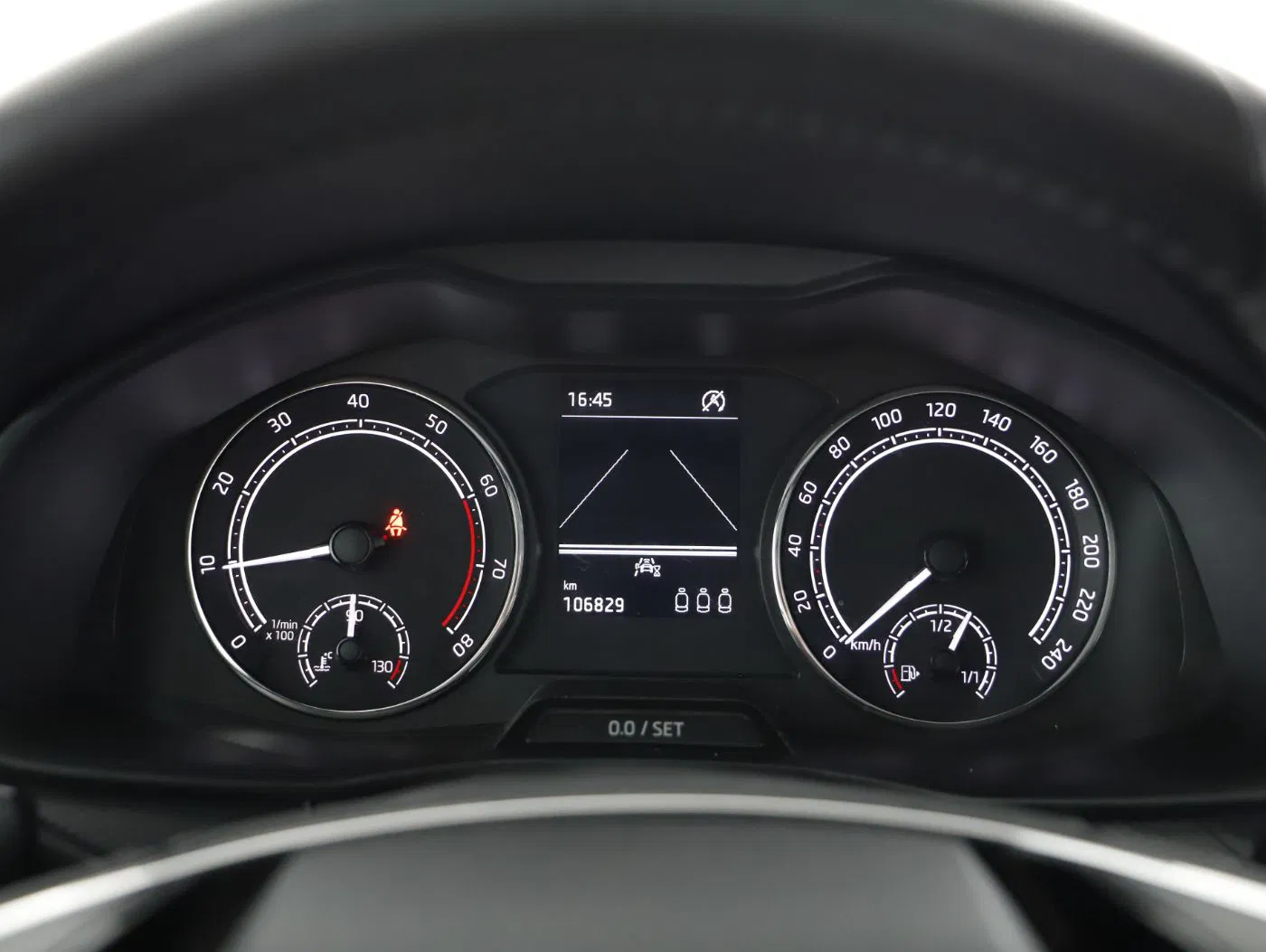 Skoda Kamiq 1.0 TSI Ambition | Bild 15 von 23