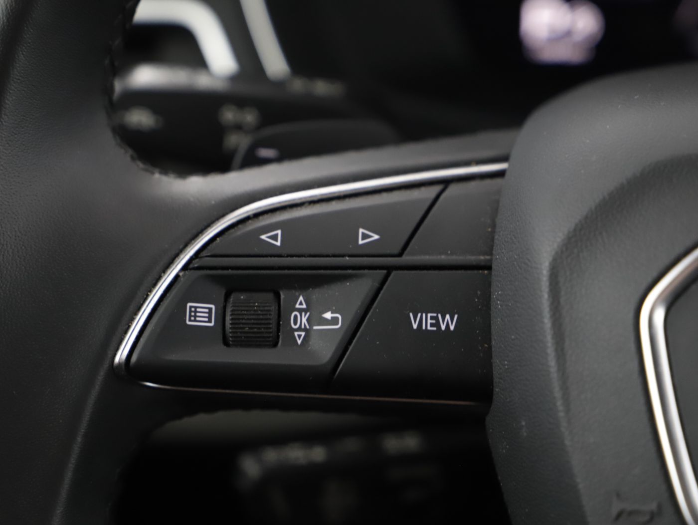 Audi A4 Avant 40 TDI quattro | Bild 18 von 26