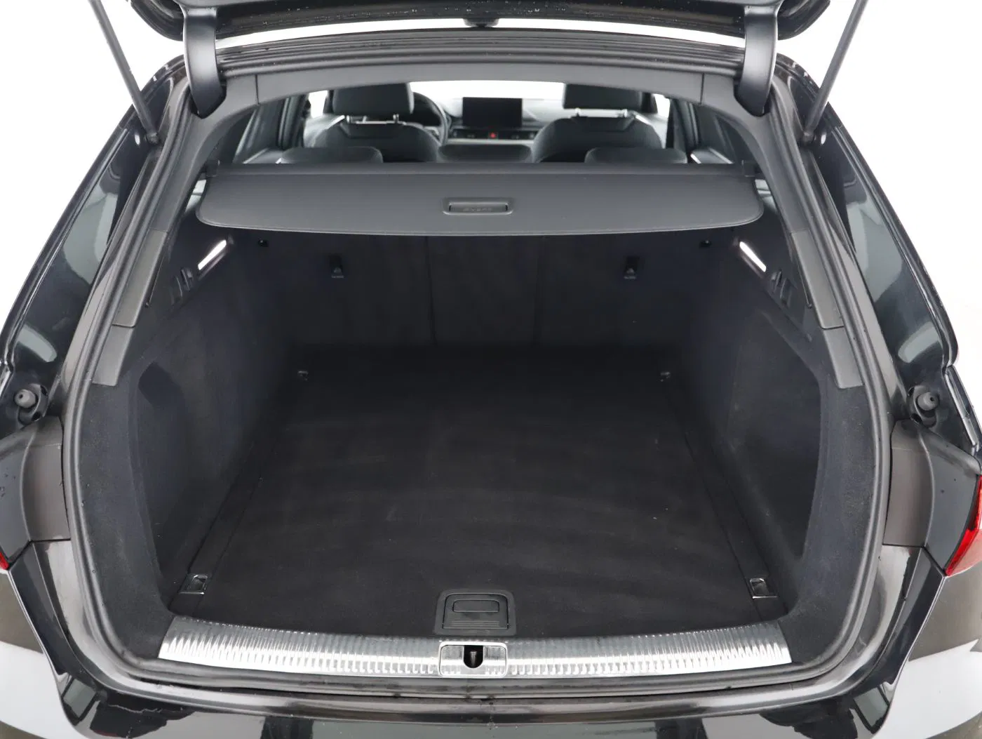Audi A4 Avant 40 TDI quattro | Bild 24 von 26