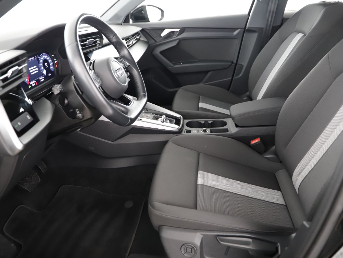 Audi A3 Sportback 35 TDI | Bild 10 von 24