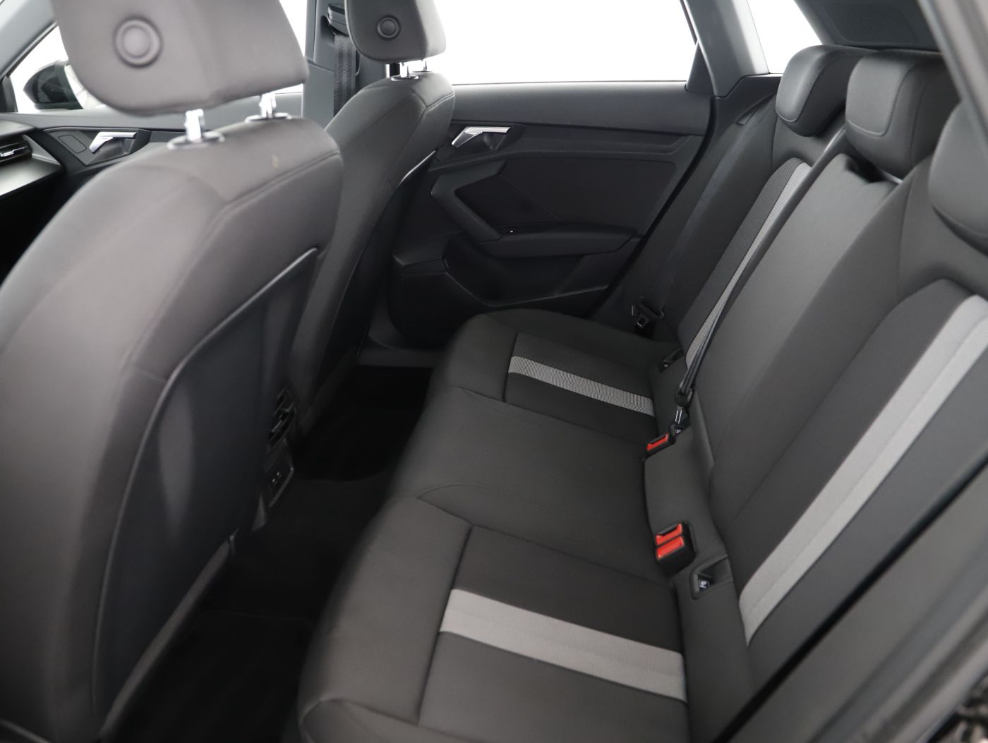 Audi A3 Sportback 35 TDI | Bild 22 von 24