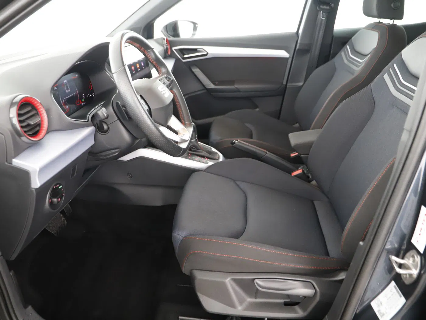 Seat Arona 1.0 TSI FR | Bild 8 von 23