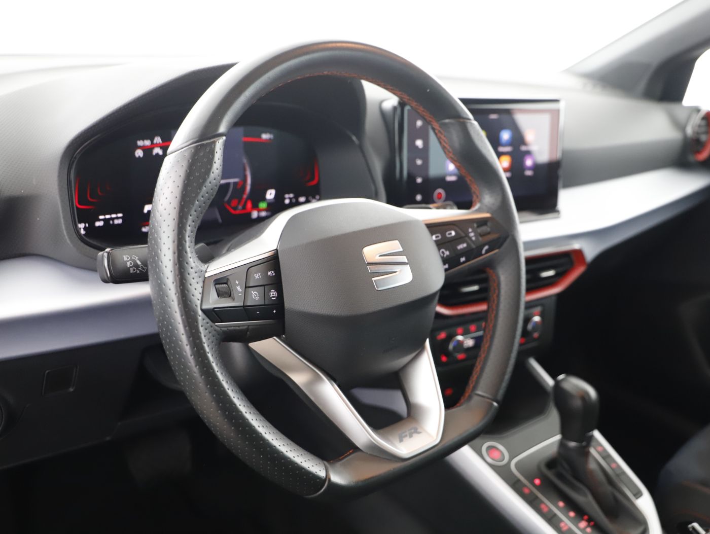 Seat Arona 1.0 TSI FR | Bild 14 von 23