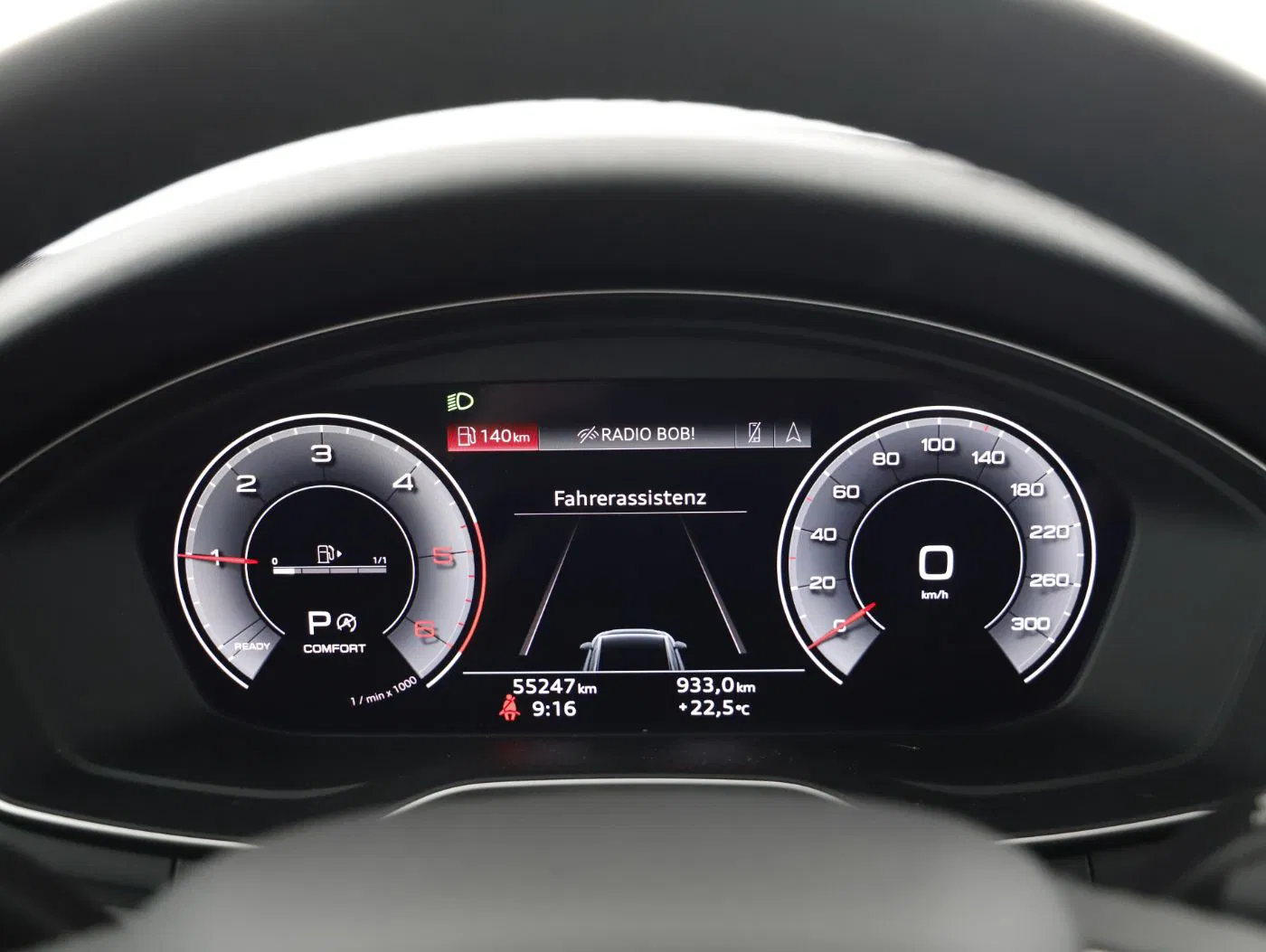 Audi A4 Avant 40 2.0 TDI quattro S-Line | Bild 16 von 27