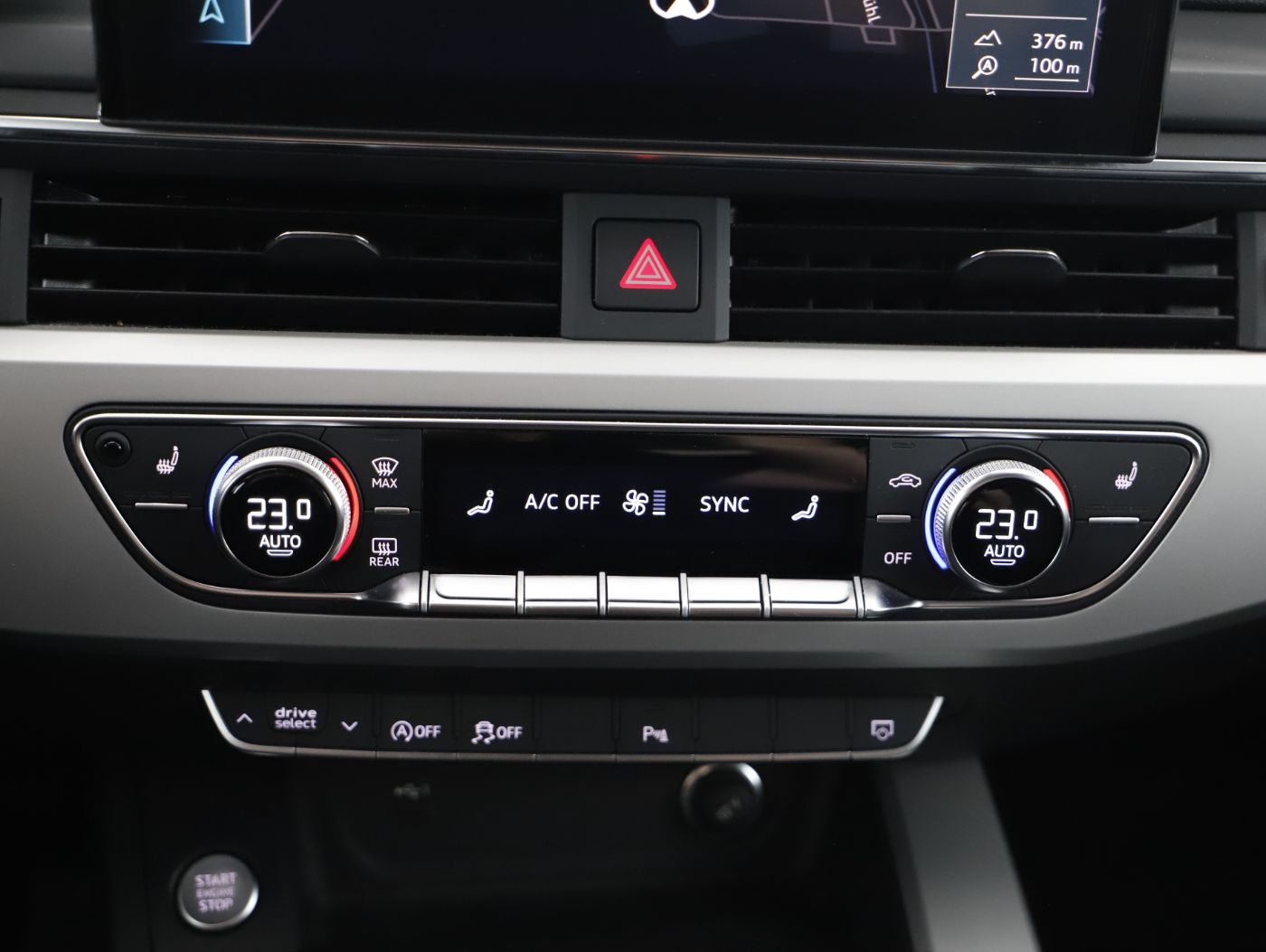 Audi A4 Avant 40 2.0 TDI quattro S-Line | Bild 21 von 27