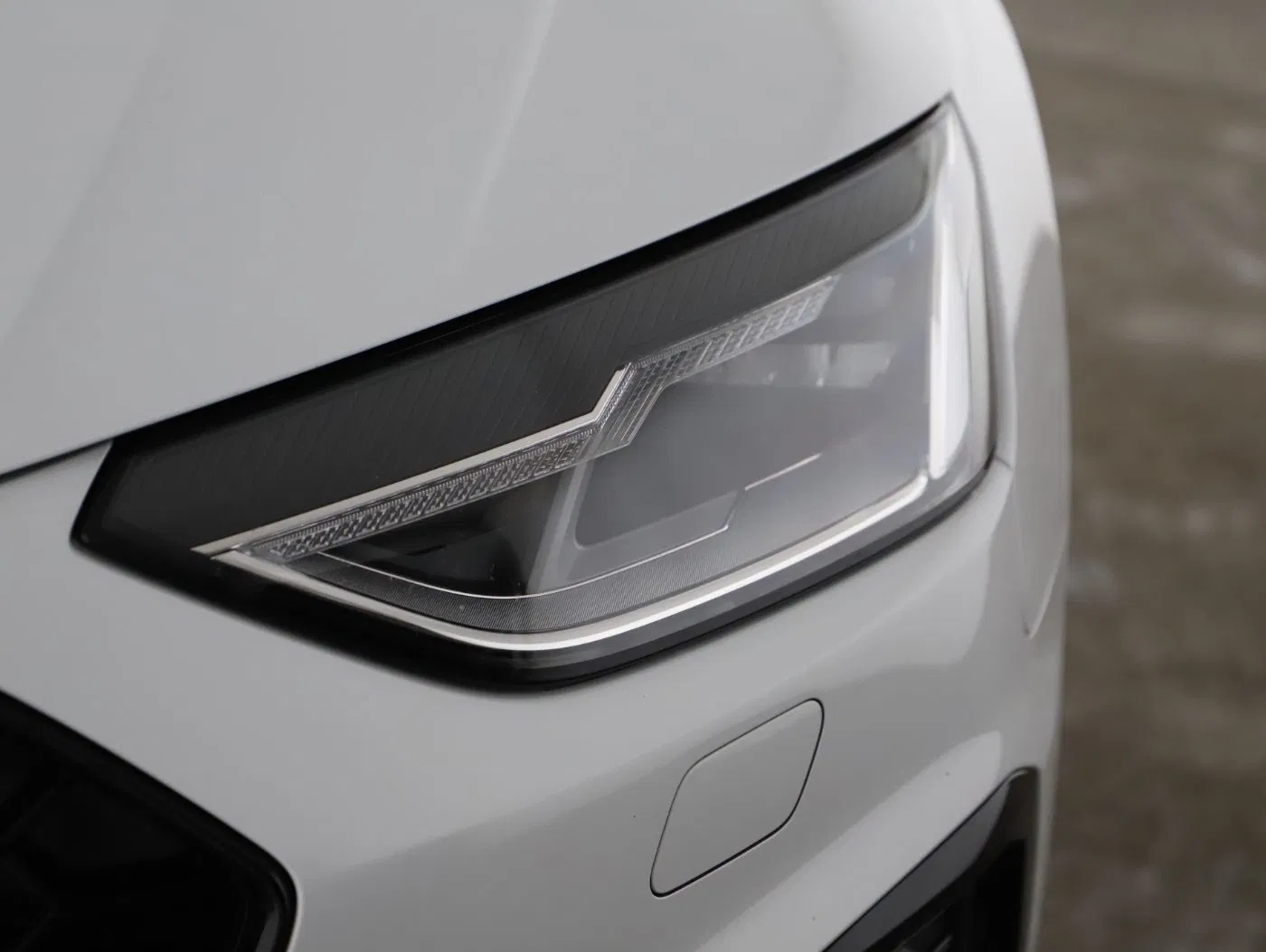 Audi A4 Avant 40 2.0 TDI quattro S-Line | Bild 27 von 27
