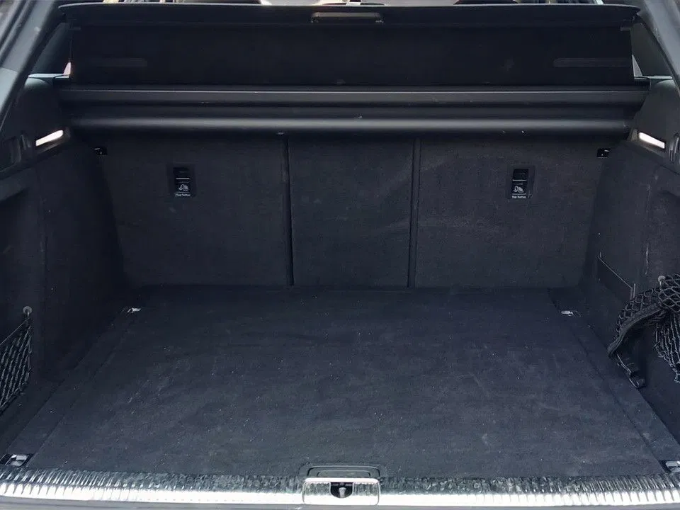 Audi A4 Avant 30 2.0 TDI | Bild 19 von 21