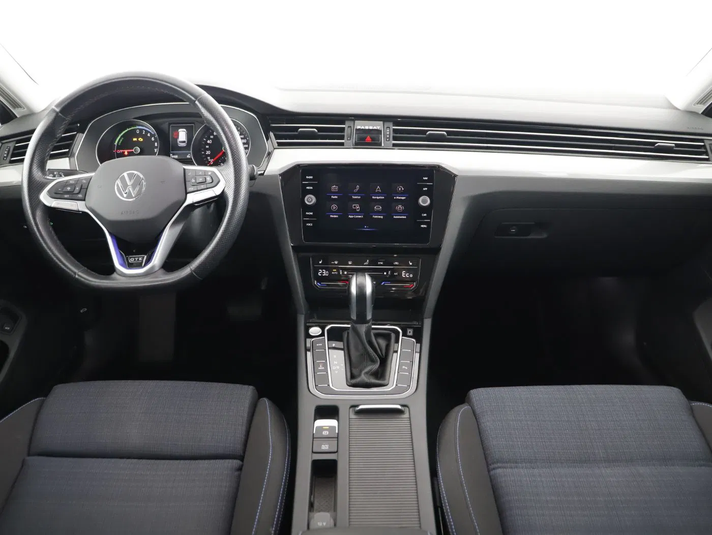 VW Passat Variant 1.4 TSI GTE | Bild 12 von 27