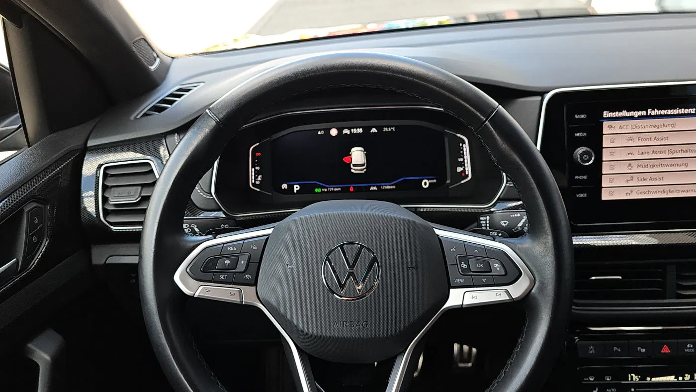 VW T-Cross 1.0 TSI DSG R-Line | Bild 12 von 21