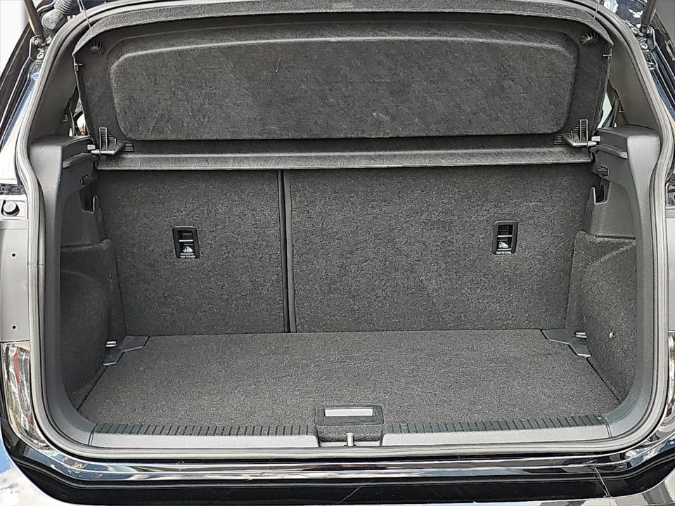 VW T-Cross 1.0 TSI DSG R-Line | Bild 21 von 21