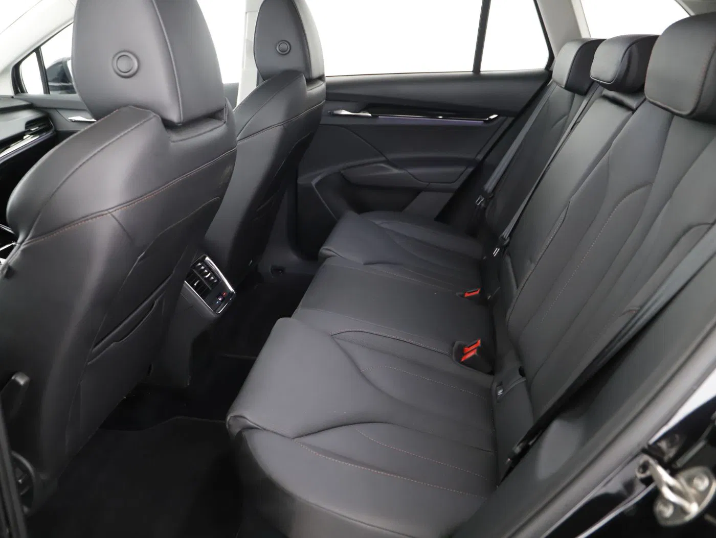 Skoda Enyaq iV 80 x Suite | Bild 9 von 28