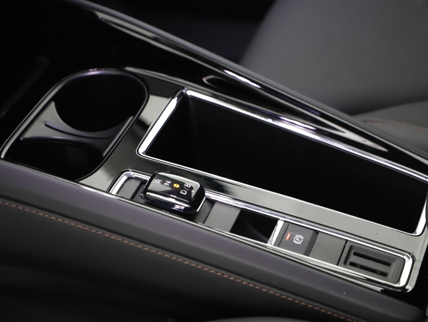 Skoda Enyaq iV 80 x Suite | Bild 12 von 28