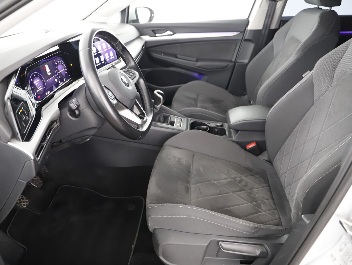 VW Golf VIII Variant 2.0 TDI Life | Bild 7 von 23