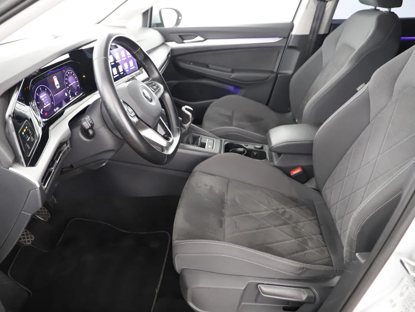 VW Golf VIII Variant 2.0 TDI Life | Bild 7 von 23
