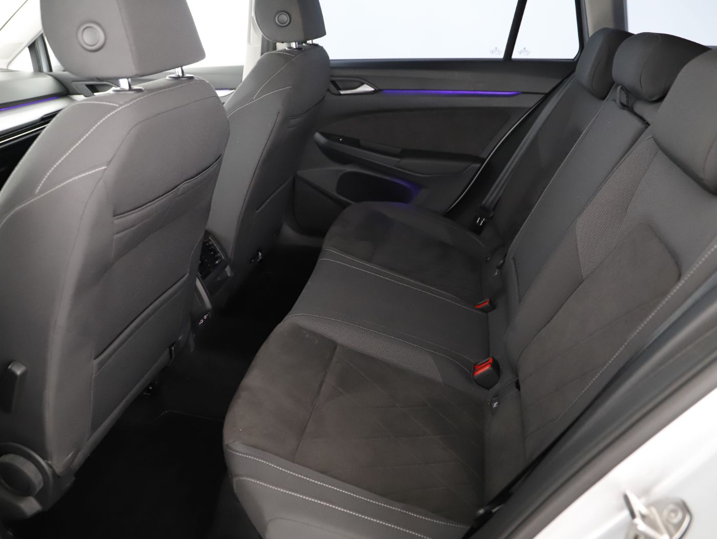 VW Golf VIII Variant 2.0 TDI Life | Bild 8 von 23