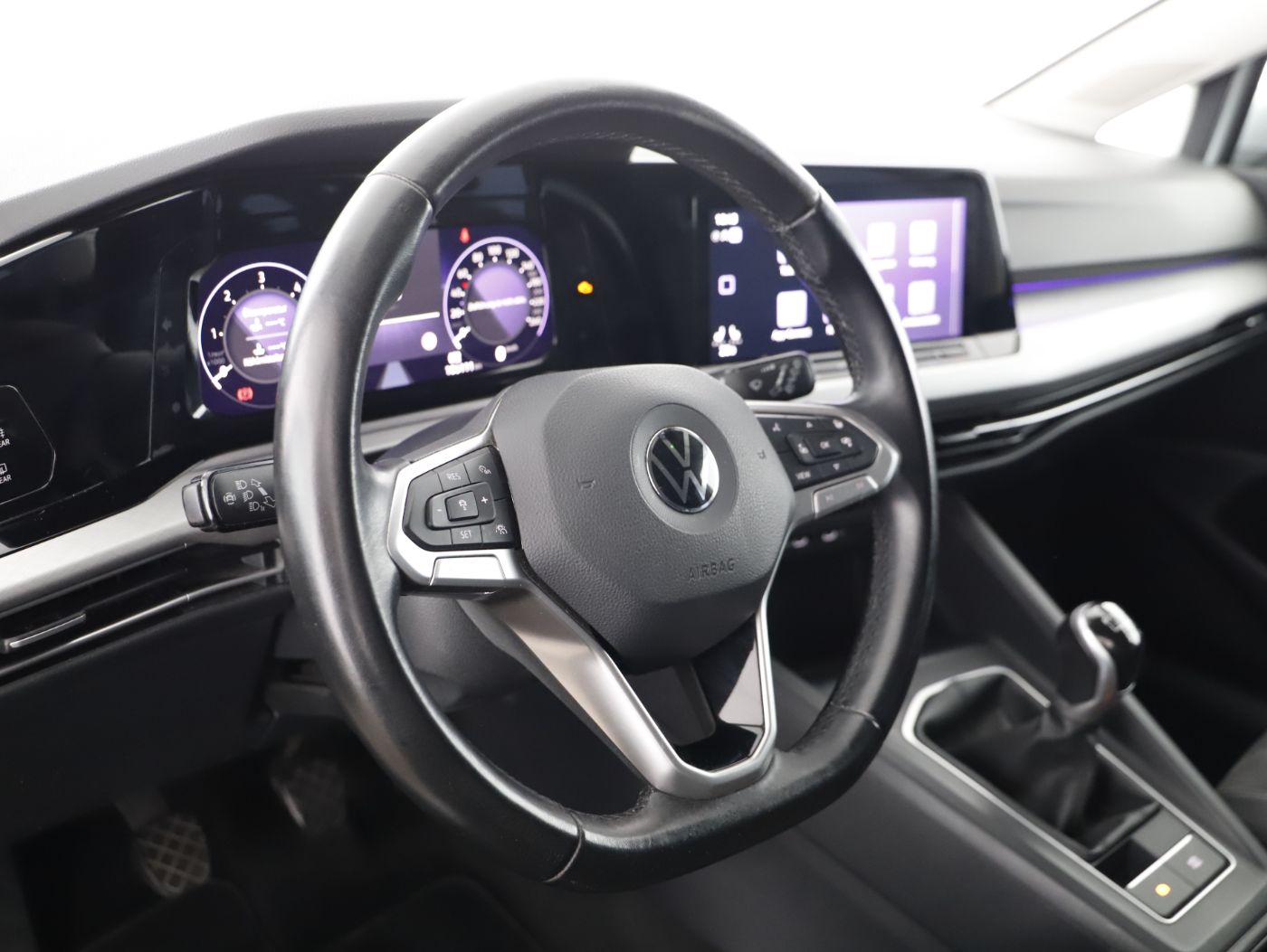 VW Golf VIII Variant 2.0 TDI Life | Bild 10 von 23