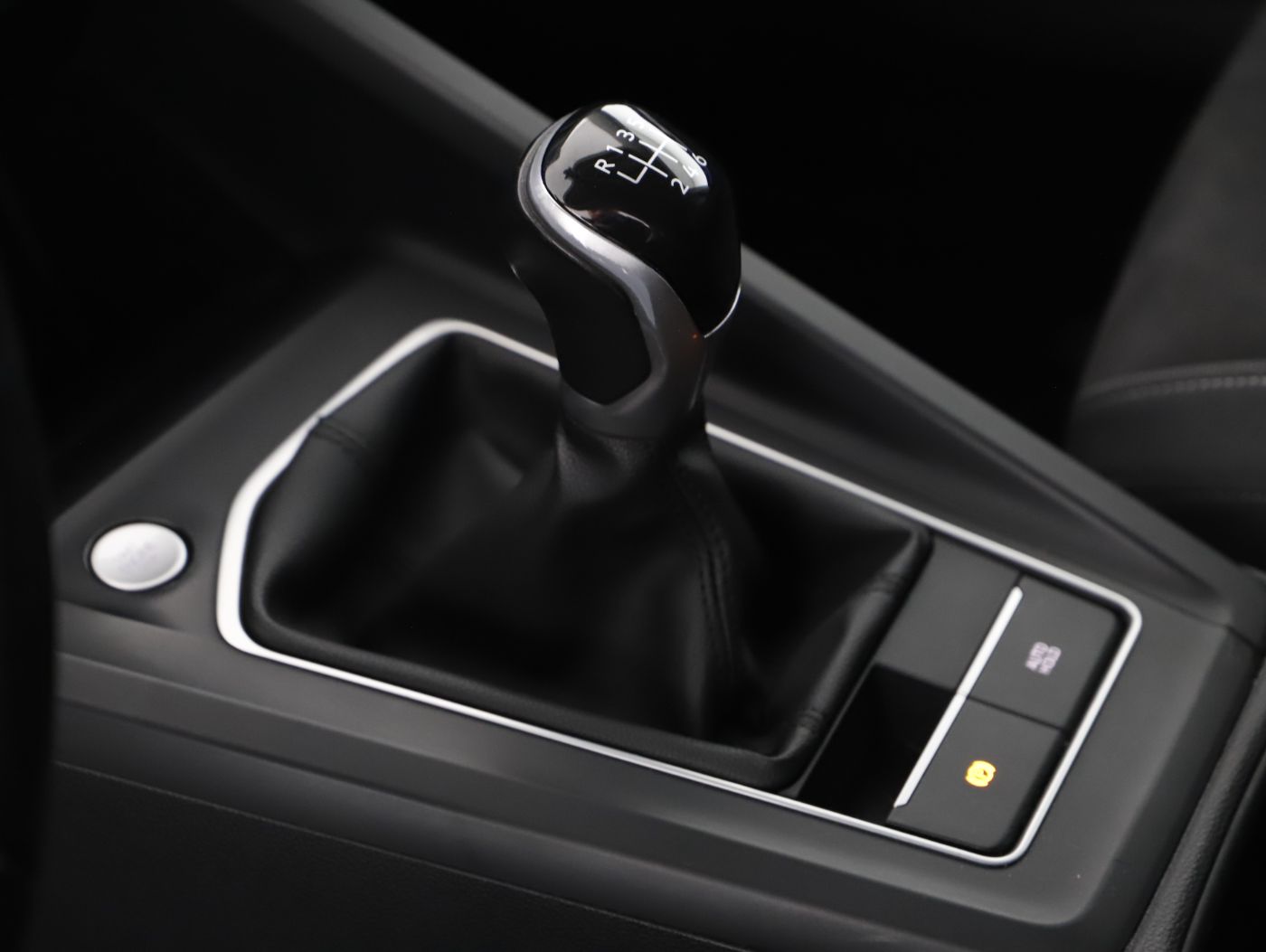 VW Golf VIII Variant 2.0 TDI Life | Bild 11 von 23