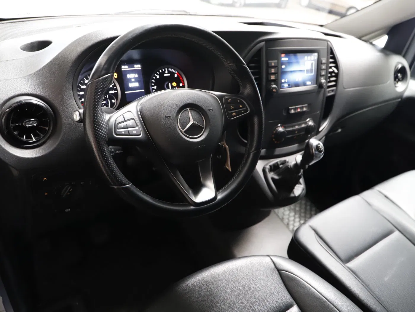 Mercedes-Benz Vito Kasten 116 CDI Base RWD Lang | Bild 8 von 26