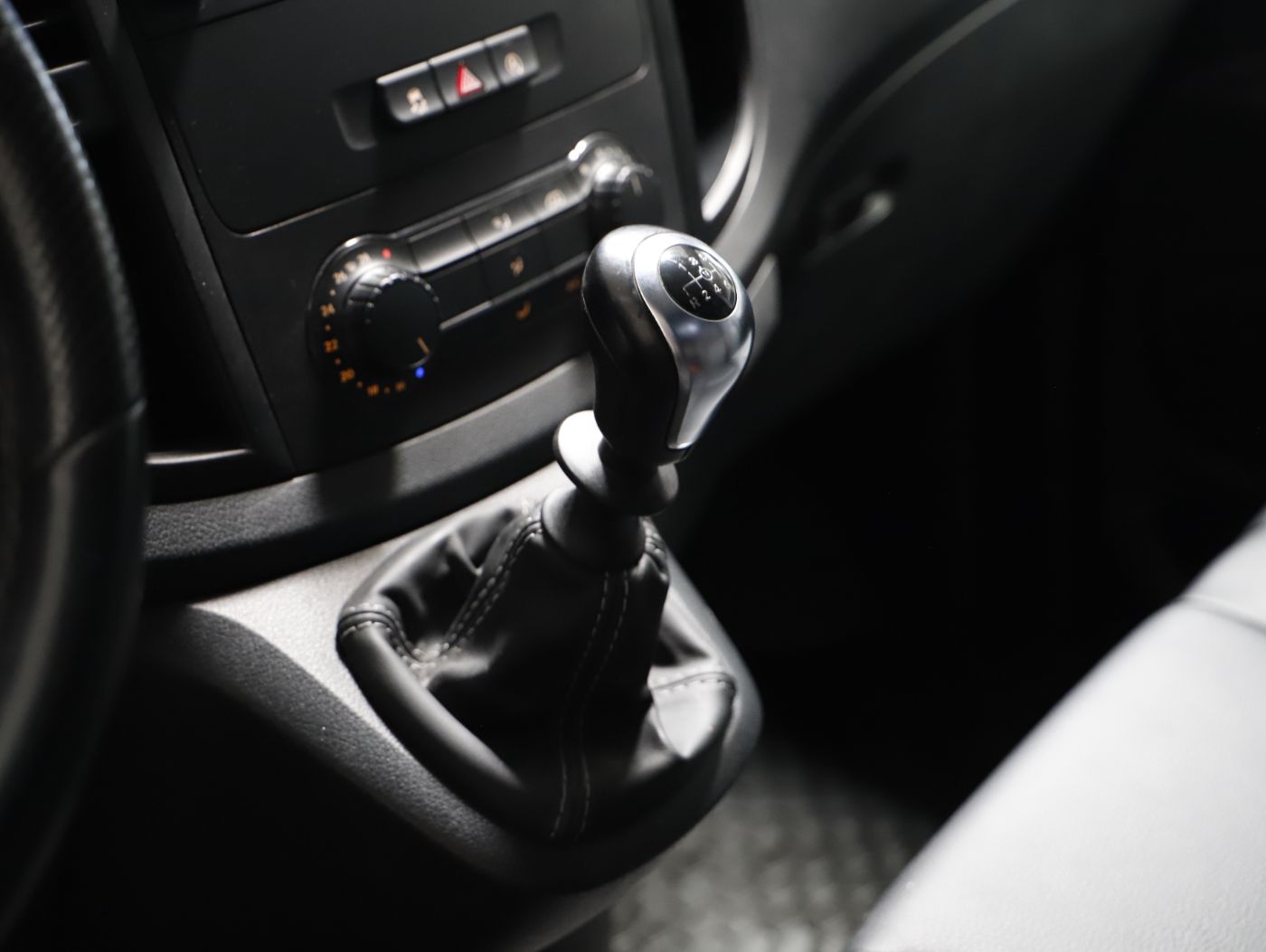 Mercedes-Benz Vito Kasten 116 CDI Base RWD Lang | Bild 10 von 26