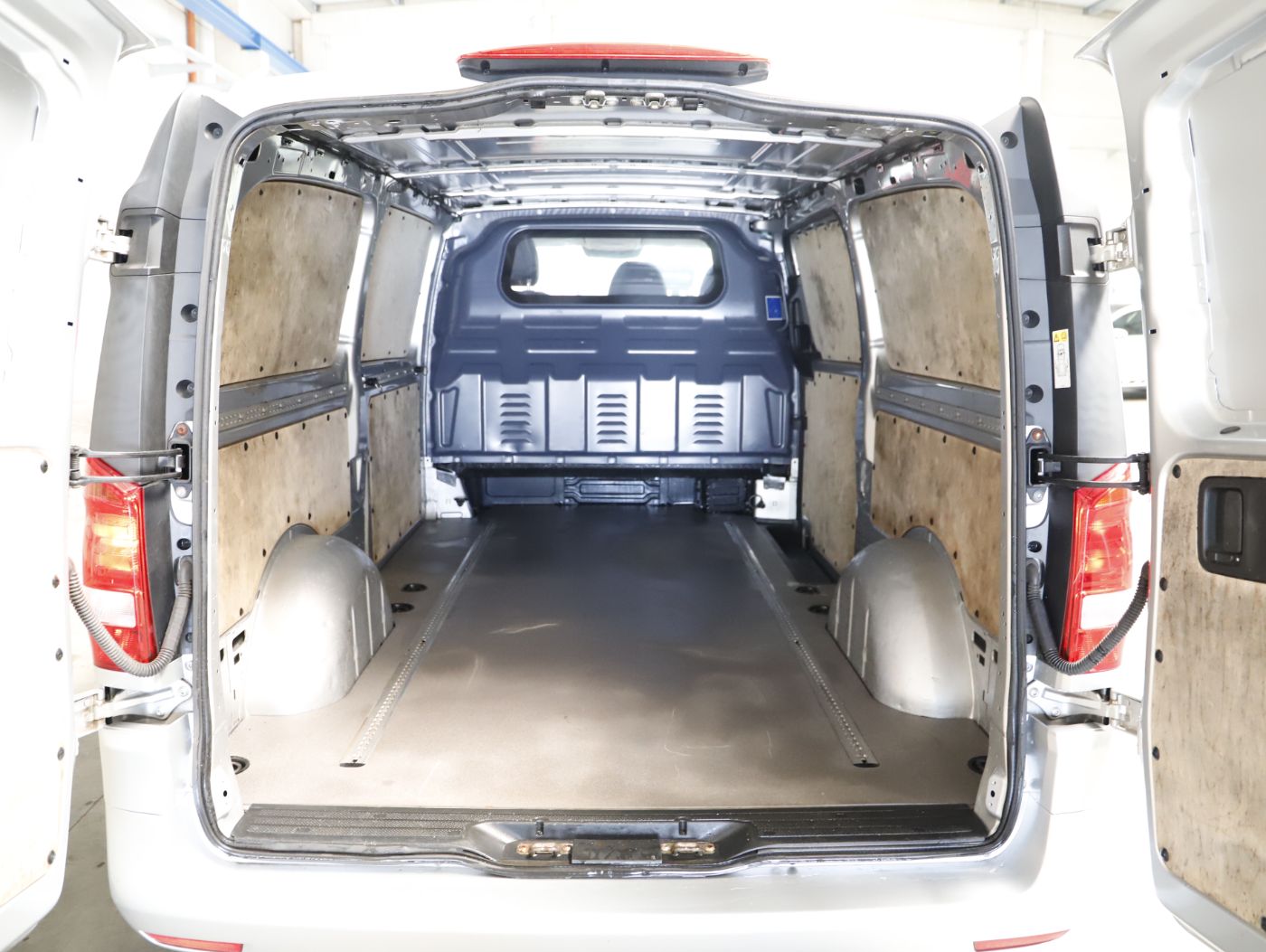 Mercedes-Benz Vito Kasten 116 CDI Base RWD Lang | Bild 23 von 26