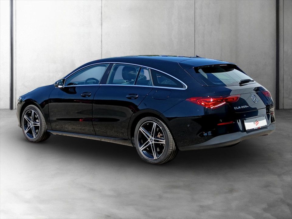 Mercedes-Benz CLA 250 e Shooting Brake Style | Bild 4 von 26