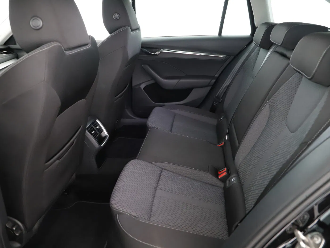 Skoda Octavia Combi 2.0 TDI | Bild 21 von 24