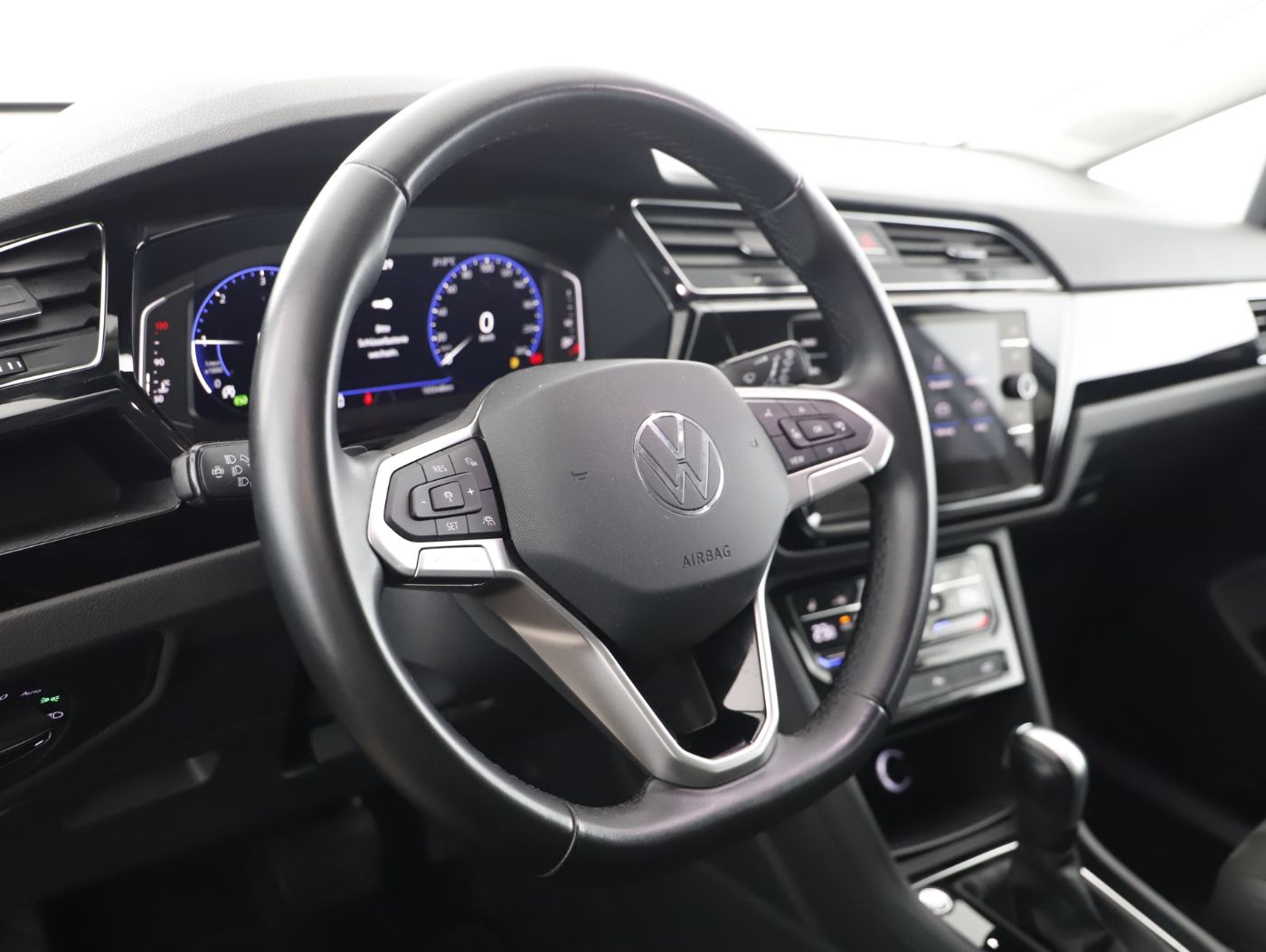 VW Touran 2.0 TDI | Bild 12 von 26