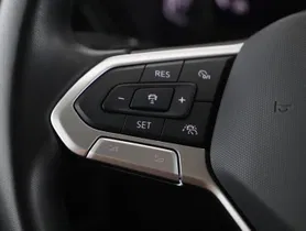 VW Touran 2.0 TDI | Thumbnail 14 von 26