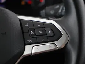 VW Touran 2.0 TDI | Thumbnail 15 von 26