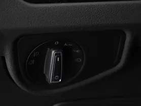 VW Touran 2.0 TDI | Thumbnail 9 von 26