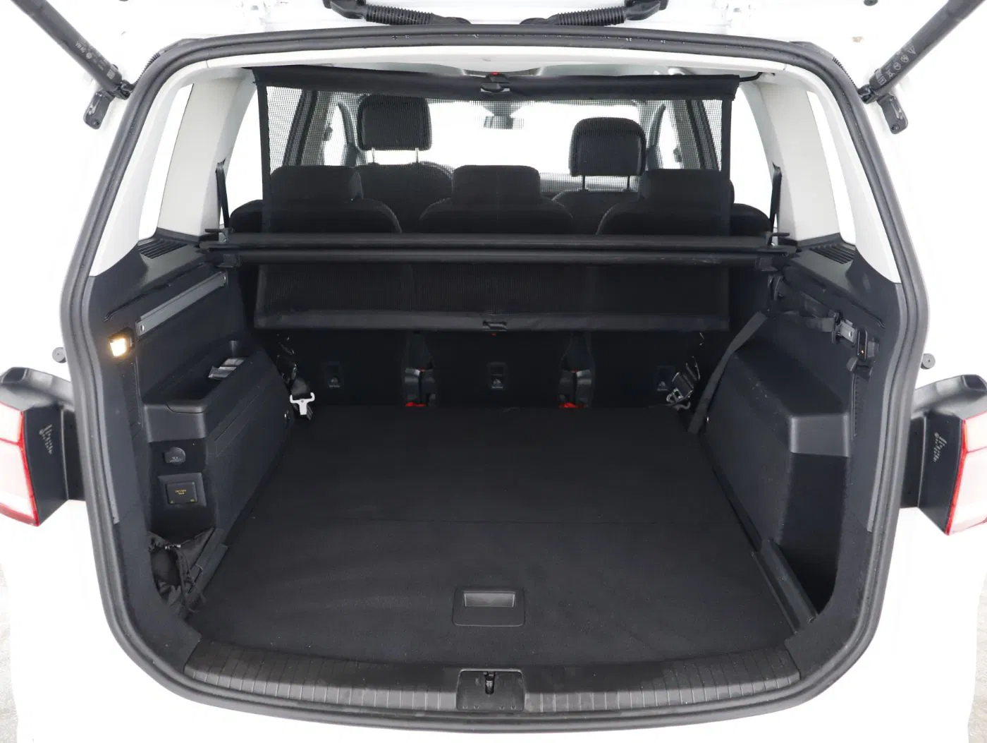 VW Touran 2.0 TDI | Bild 22 von 26