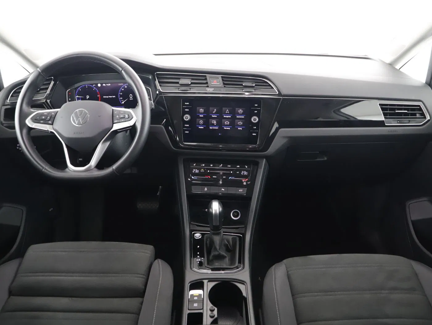 VW Touran 2.0 TDI | Bild 11 von 26