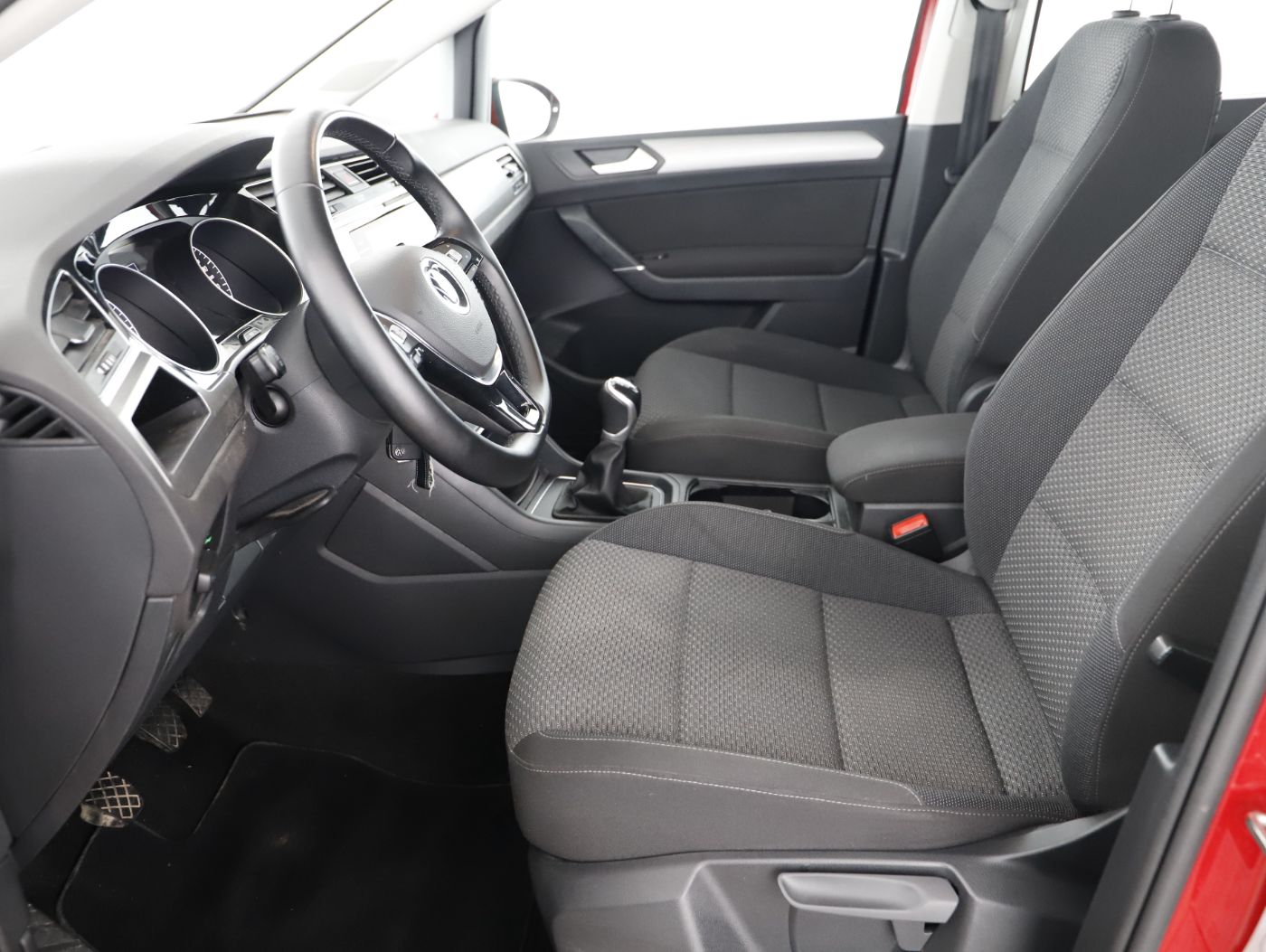 VW Touran 2.0 TDI BMT Comfortline | Bild 11 von 25