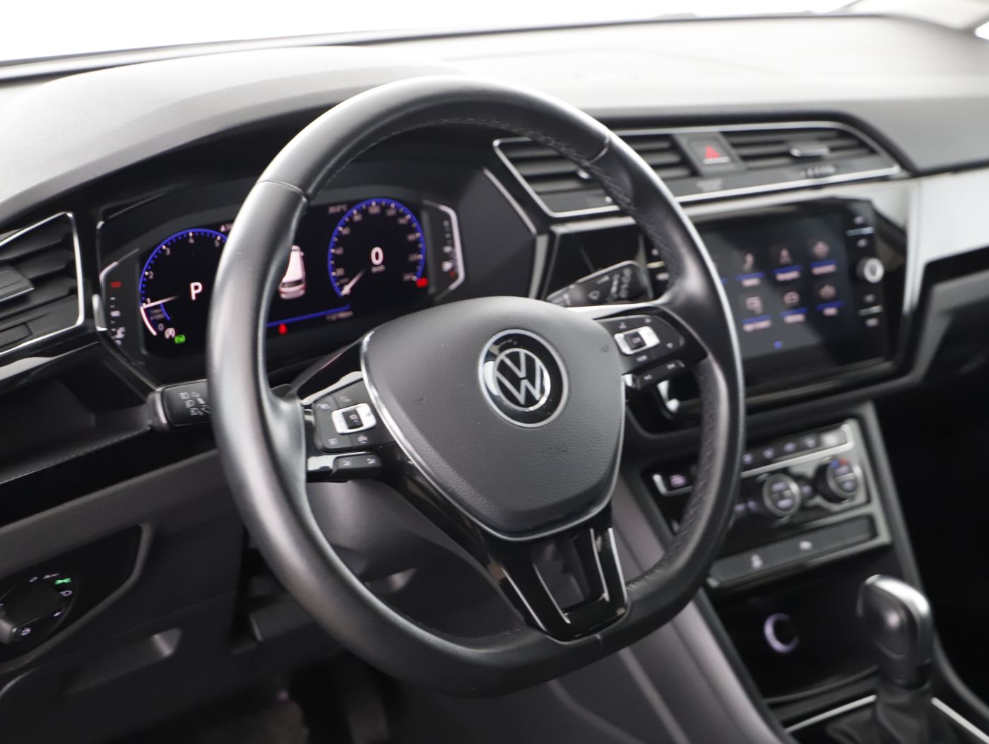 VW Touran 1.5 TSI BMT Highline | Bild 3 von 22