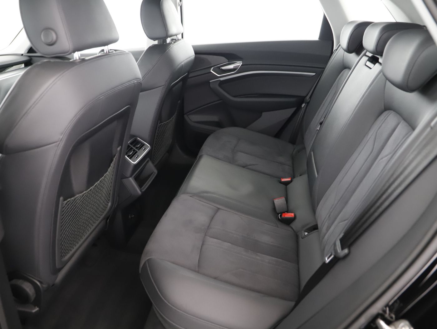 Audi e-tron 55 quattro business | Bild 8 von 25