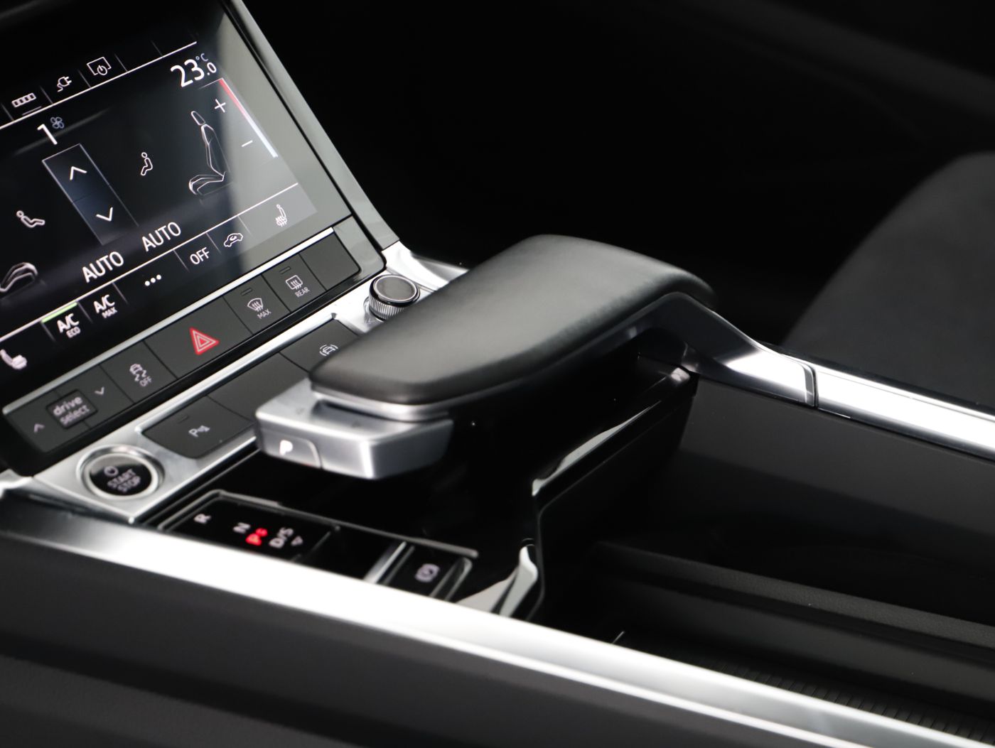 Audi e-tron 55 quattro business | Bild 11 von 25