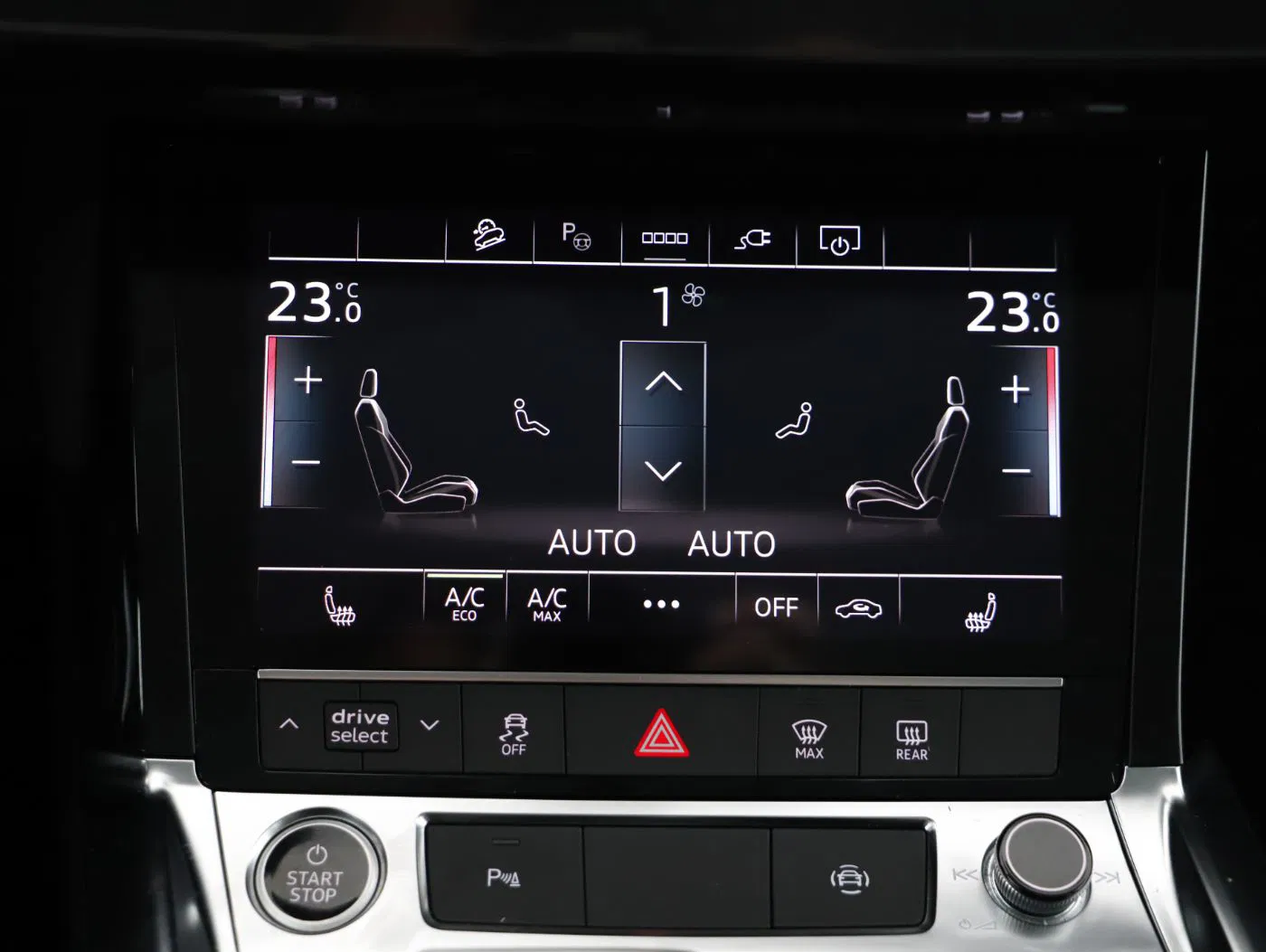 Audi e-tron 55 quattro business | Bild 18 von 25