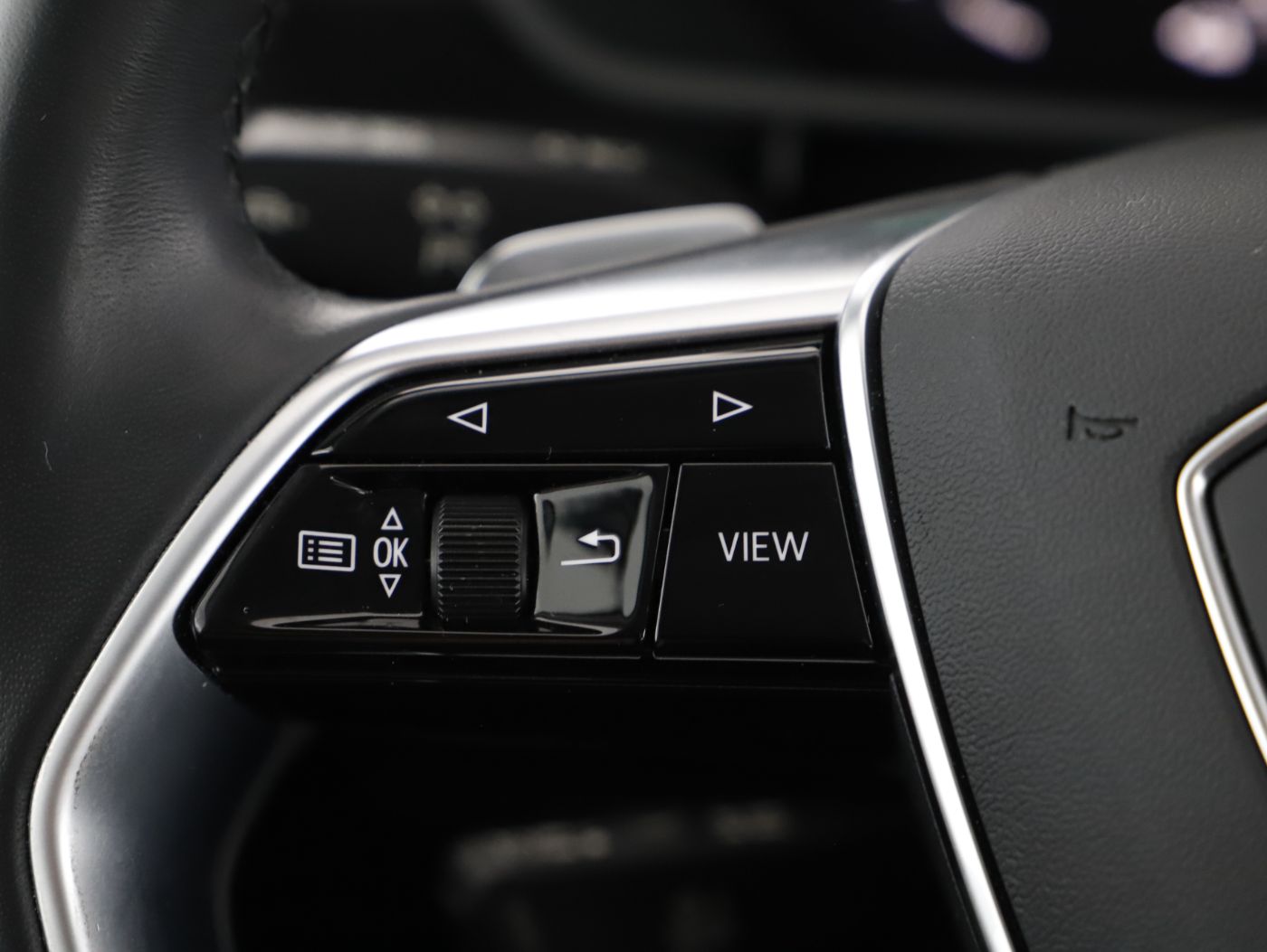 Audi e-tron 55 quattro business | Bild 19 von 25