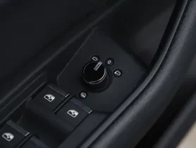Audi e-tron 55 quattro business | Thumbnail 25 von 25