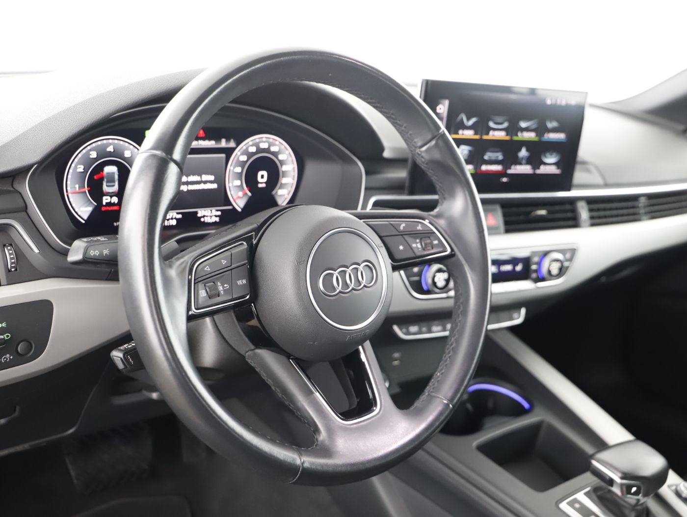 Audi A5 Cabrio 40 TFSI mHEV | Bild 12 von 25