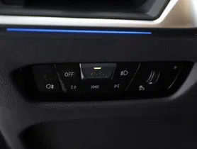 BMW 330e xDrive Touring Advantage | Thumbnail 9 von 24