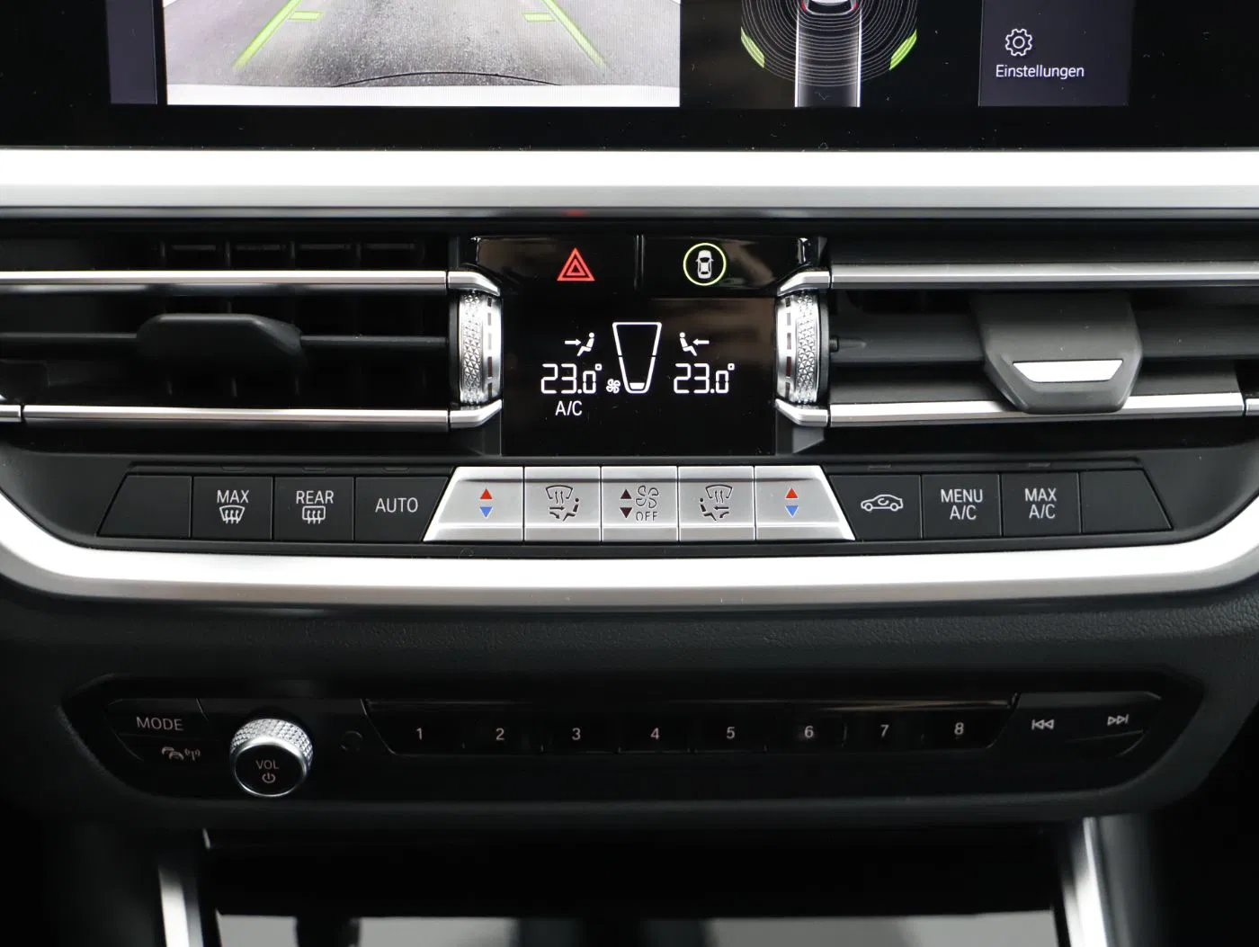 BMW 330e xDrive Touring Advantage | Bild 19 von 24