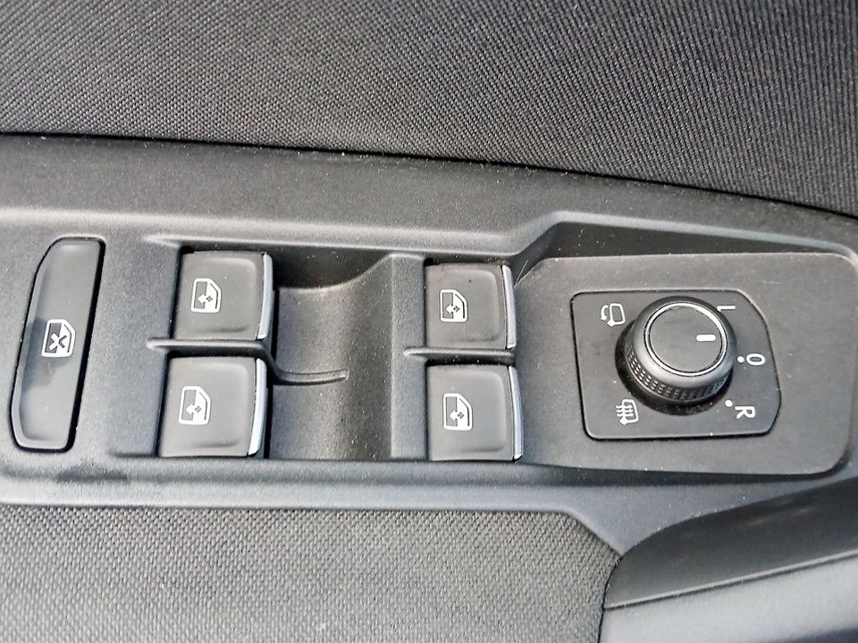VW Tiguan 1.5 TSI BMT Comfortline | Bild 8 von 25