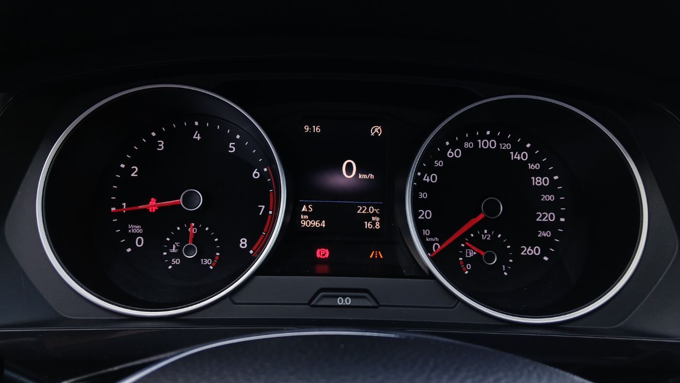 VW Tiguan 1.5 TSI BMT Comfortline | Bild 14 von 25