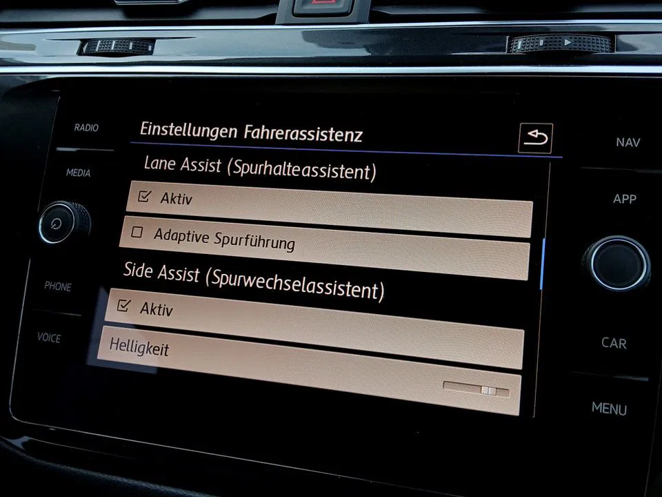 VW Tiguan 1.5 TSI BMT Comfortline | Bild 17 von 25