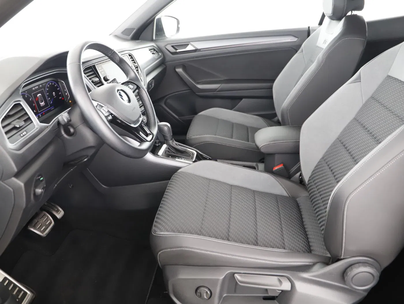 VW T-Roc Cabrio TSI | Bild 11 von 24