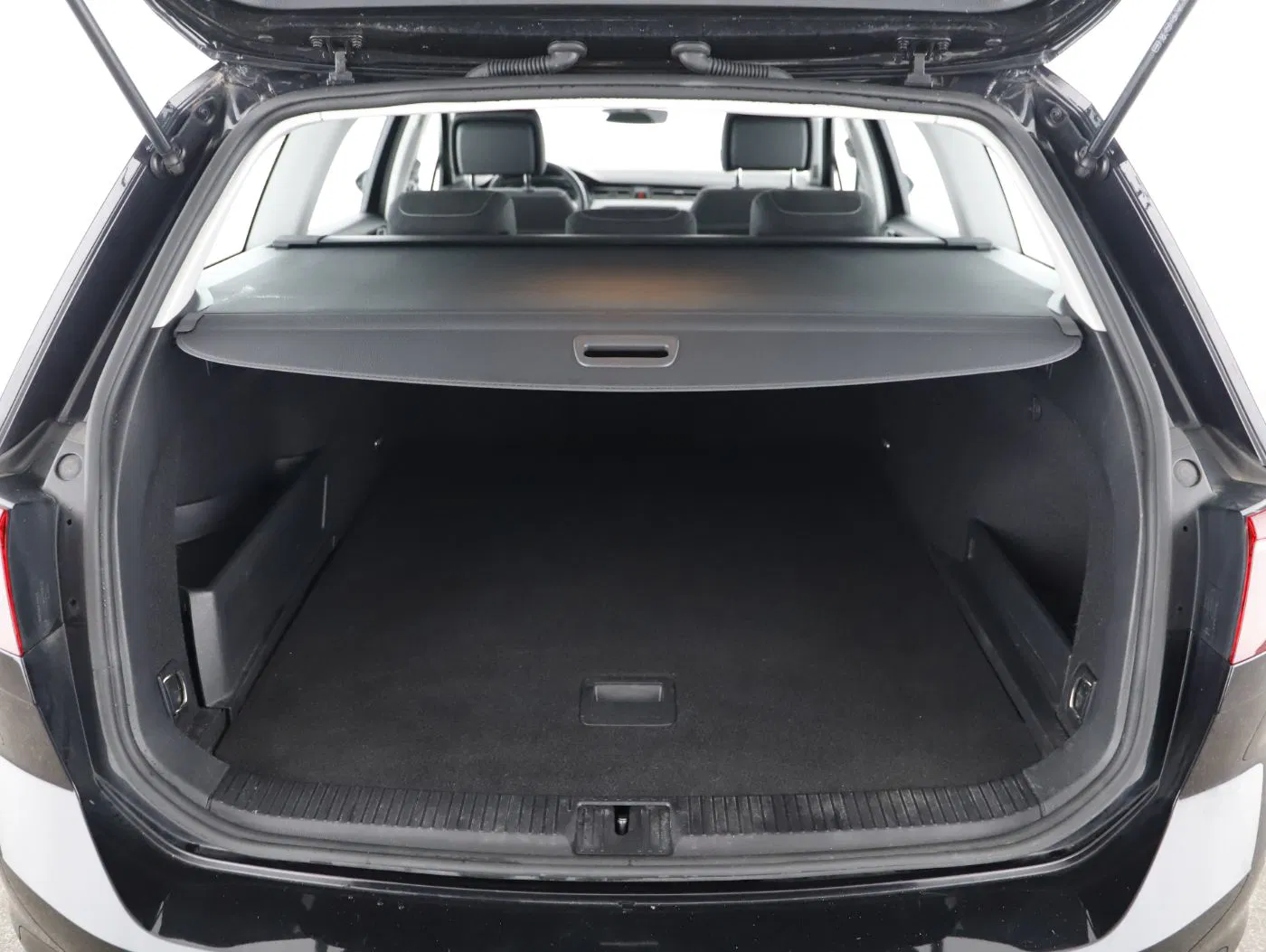 VW Passat Variant 1.4 TSI GTE | Bild 22 von 23